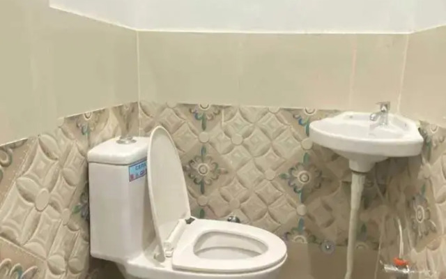 Oyo 806870 Hotel Mahima