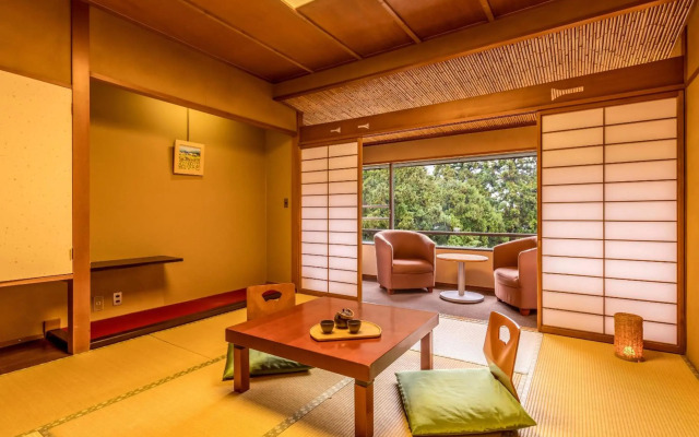 Ooedo Onsen Monogatari Premium Yamanaka Grand Hotel