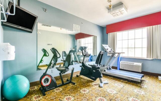 OYO Townhouse Oklahoma City Airport