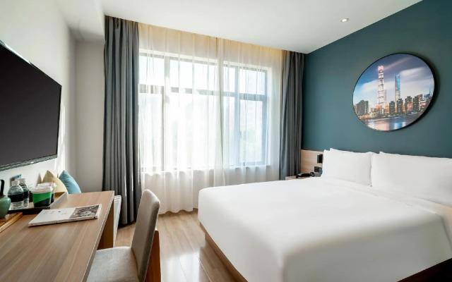 Little Lujiazui Atour Hotel
