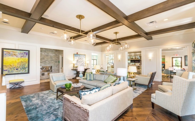 1832 Tropical Palms Circle