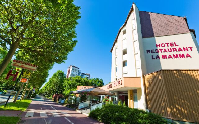 Hotel Novel Restaurant La Mamma