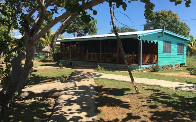 Little Bay Cabins