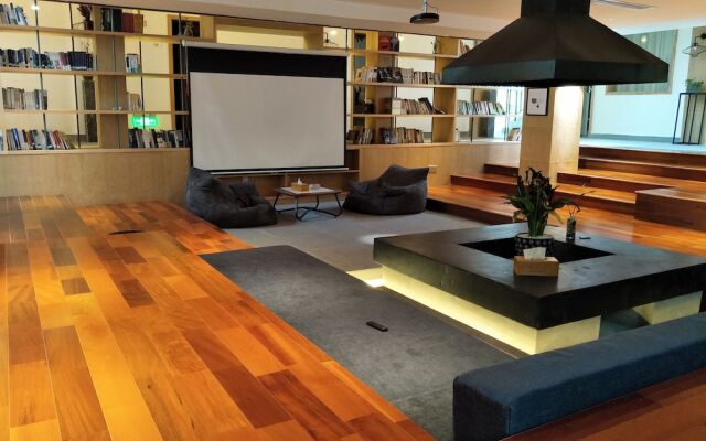 Wangshan Travelling With Hotel