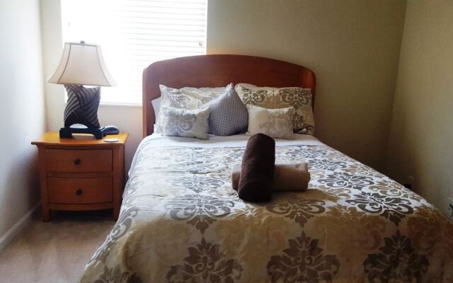 Spacious 6 Bedroom Villa