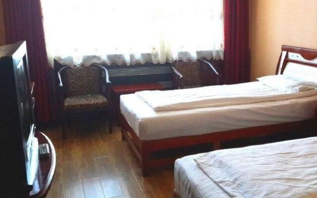 Manzhouli Yinmao Inn