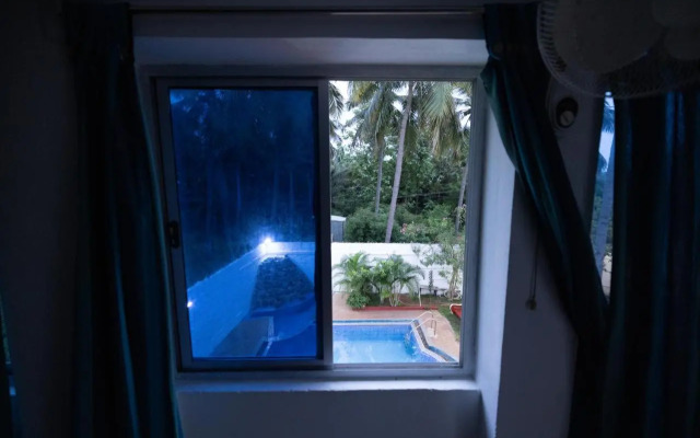 Sri Sai Holiday Inn