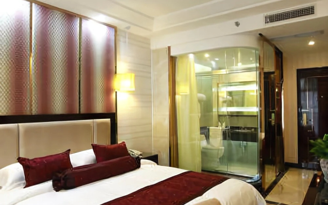 Golden Cube Grand Hotel