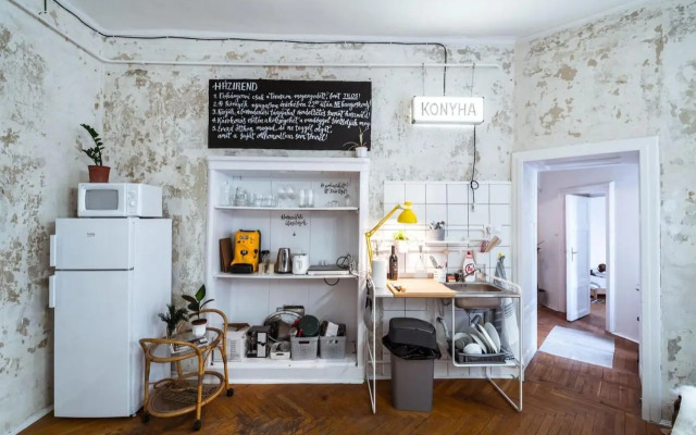 Óvatos apartman