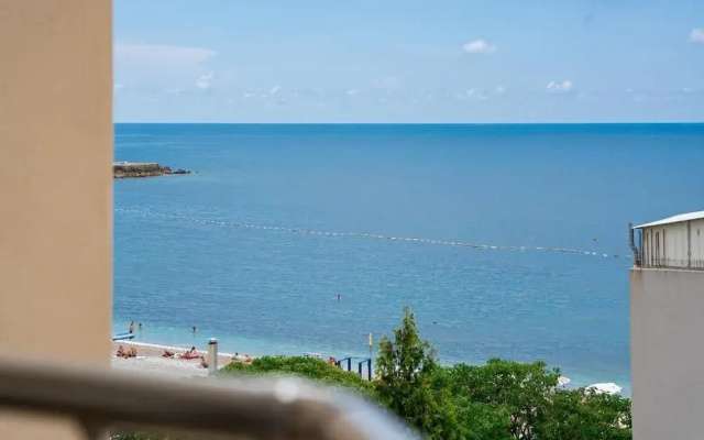 Saray Hotel
