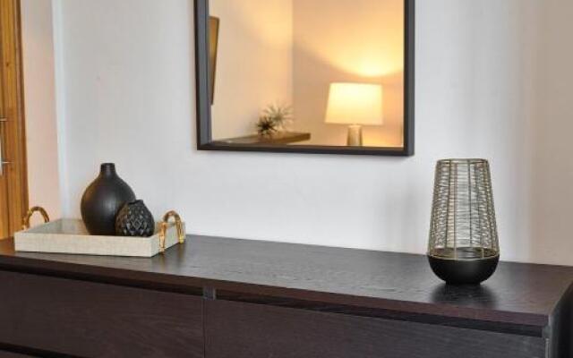 COZY and MODERN 3BR | DOWNTOWN STO DGO