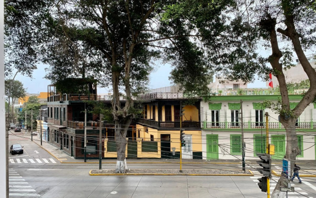 Modern 1BR in Barranco