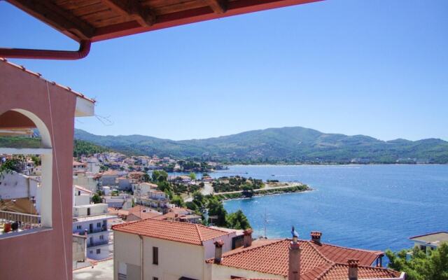 House With 2 Bedrooms in Neos Marmaras, With Wonderful sea View, Enclo