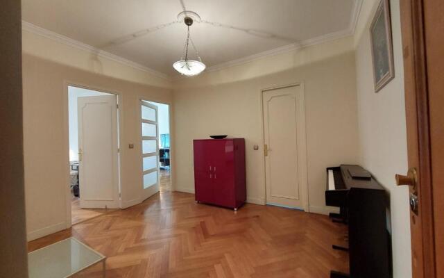 BH - CAPITOL - Central 2 Bedrooms 5 Peoples