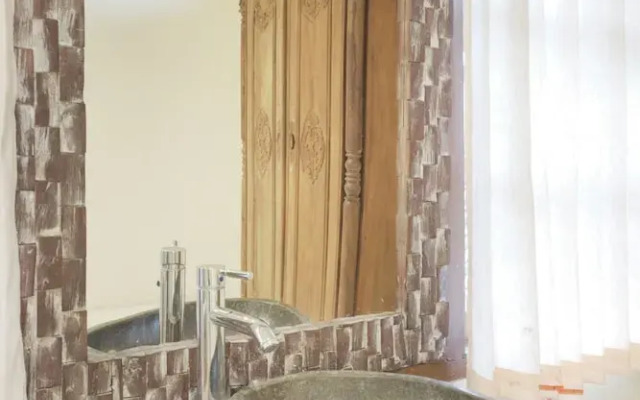 OYO 516 Kudesa Homestay