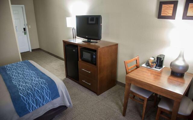 Comfort Inn Gurnee near Six Flags