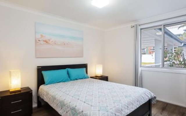 Sunrise Waters', 2/63 Soldiers Point Road - Stunning Waterfront Property – Guest Rooms – Soldiers Point