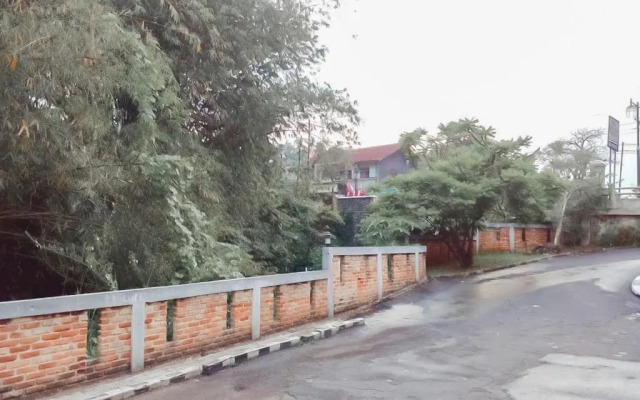 Urbanview Hotel Rio Life House Cianjur