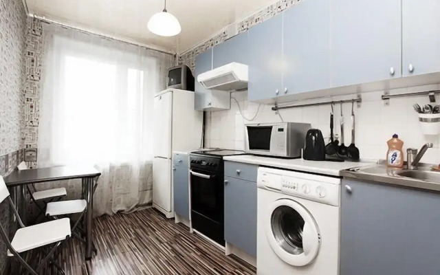 ApartLux Tretyakovskaya