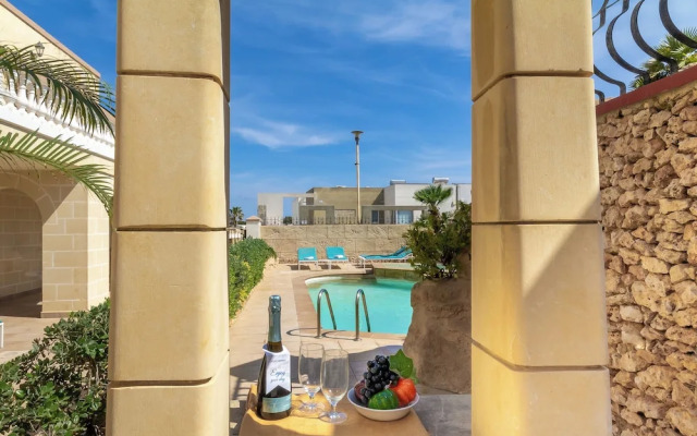 Villa & Pool 3 Mellieha Bay Retreat