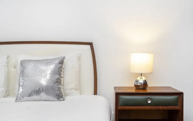 Damasceno Large Apartment