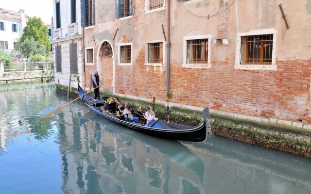 Casa Dei Pittori Venice Apartments