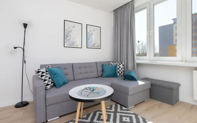 Warszawska Apartment Gdynia by Renters