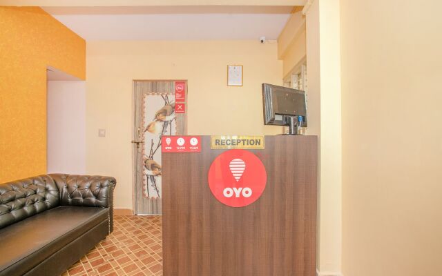 OYO Flagship 11419 Surya Residency