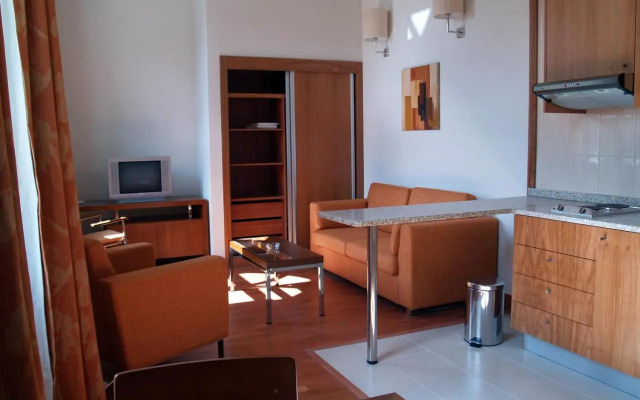 Hotel Apartamento Geres Ribeiro