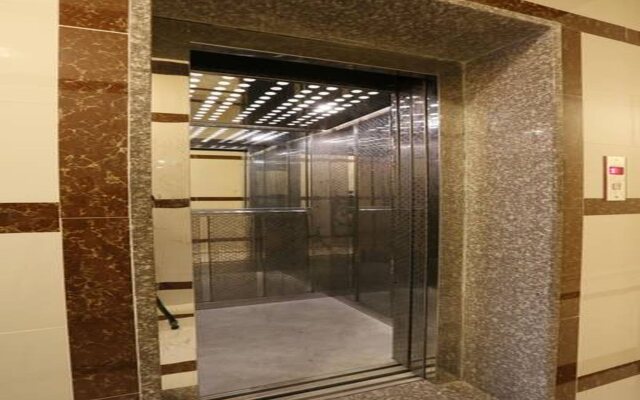 Uptown Hotel Apartment