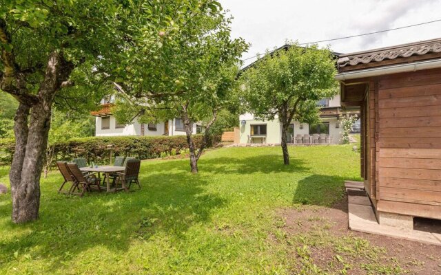 Beautiful Country House with Large Garden And Sauna a Short Distance From the Center And Slopes