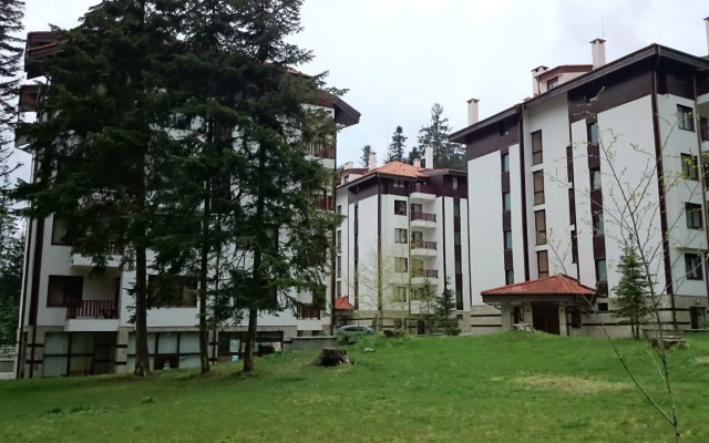 TES Flora Apartments