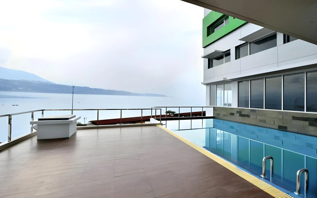 Grand Whiz Megamas Manado