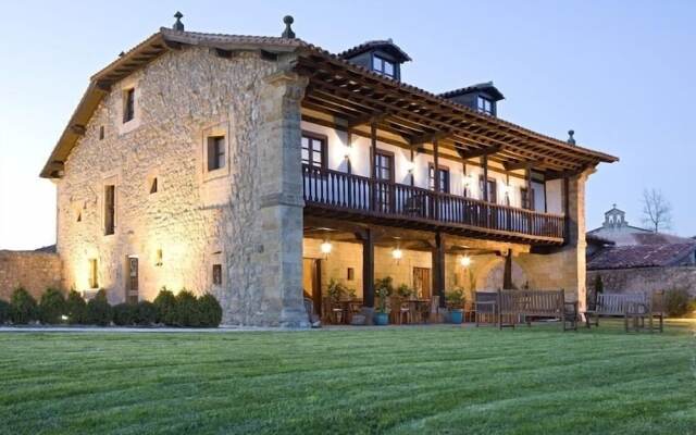 Palación de Toñanes