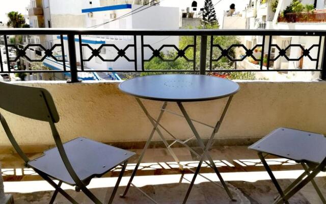 Central flat, 300m from the beach