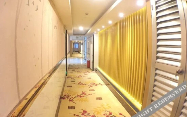 Seven Orange Hotel (Shenzhen North Station Minzhi)