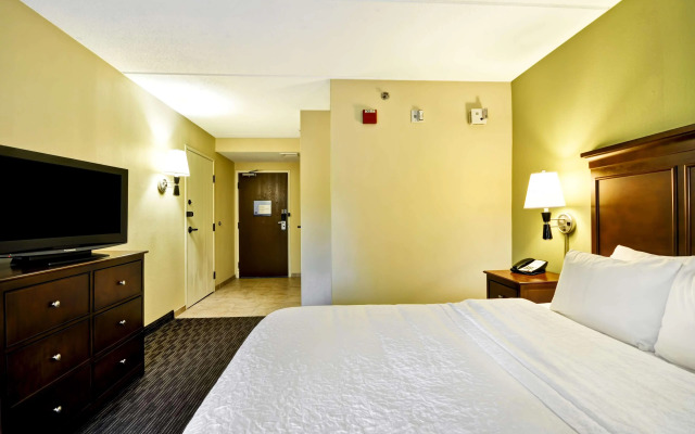 Hampton Inn Cleveland-Westlake