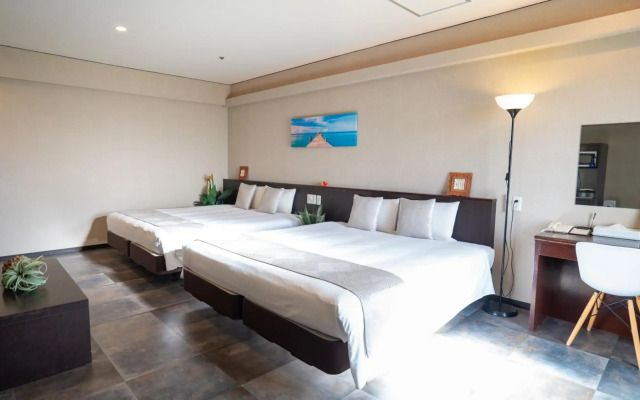 Rycom Crystal Hotel