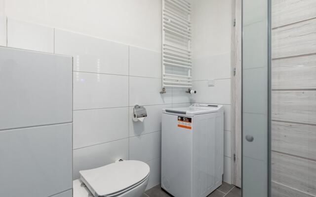 Cosy Łużycka Studio by Renters