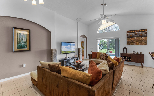 Superb pool villa near Disney, Kissimmee, US