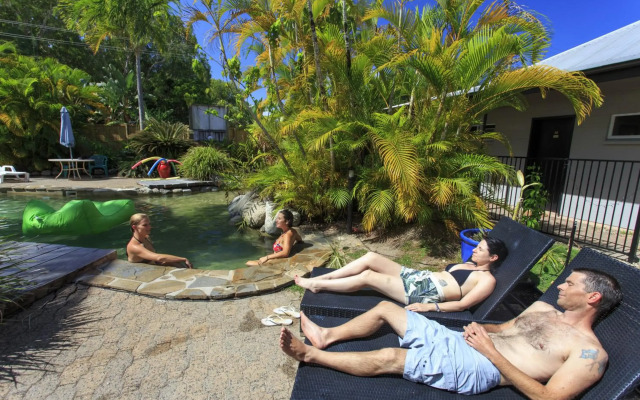Coral Beach Lodge