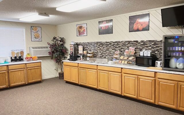 Burke Inn Motel & Suites