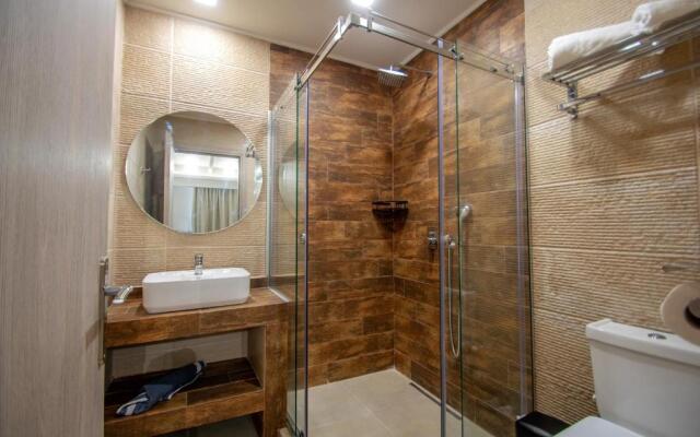 Paradise Apartments & Suites