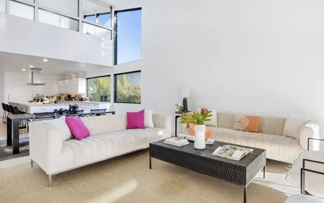 Kings Road West Hollywood Luxury Pool, Views, Firepit, Modern Design