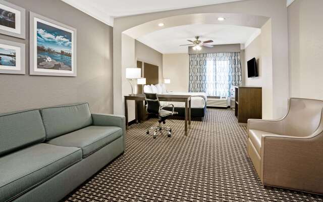 La Quinta Inn & Suites by Wyndham Conroe