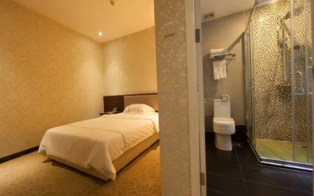 Fengsheng Hotel (Guangzhou Panyu Chimelong Zoo North Gate)