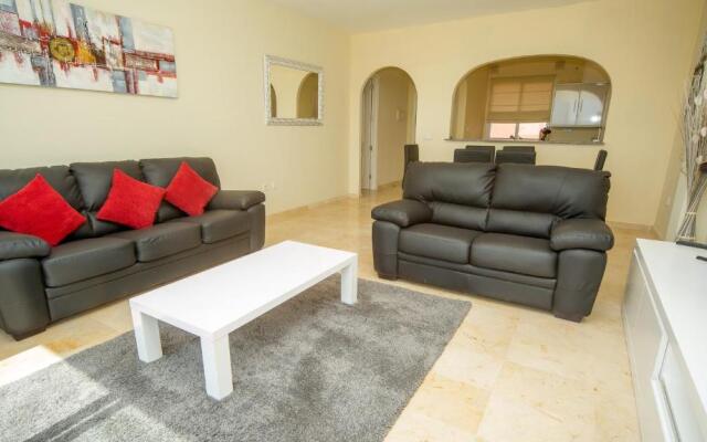 Manilva Gardens B8
