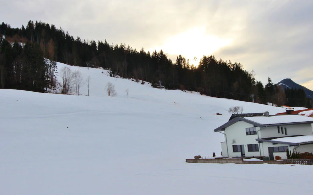 Spacious Villa With Garden in Hinterthiersee