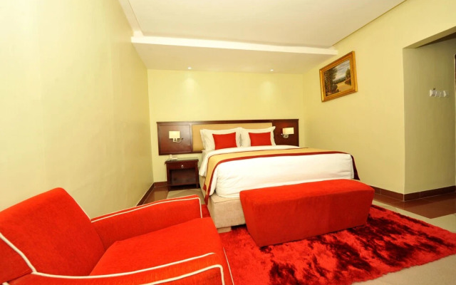 Silver Towers Hotel