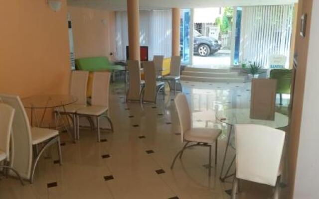 Hotel Sandor